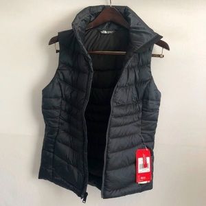 NWT The North Face Aconcagua puffer vest Small
